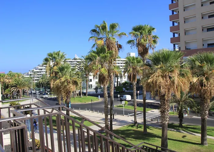 Las Americas - 2 Bedrooms - Flayla-A